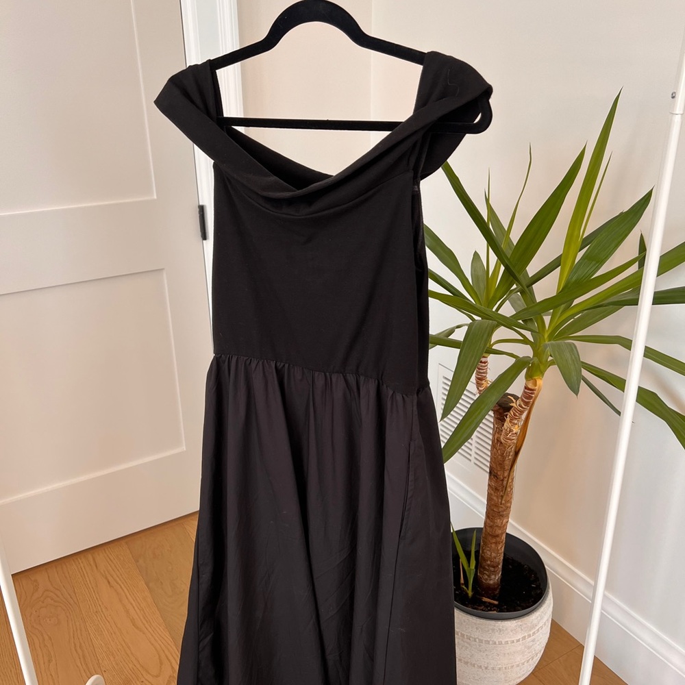 GAP Black Off Shoulder Elegant Dress